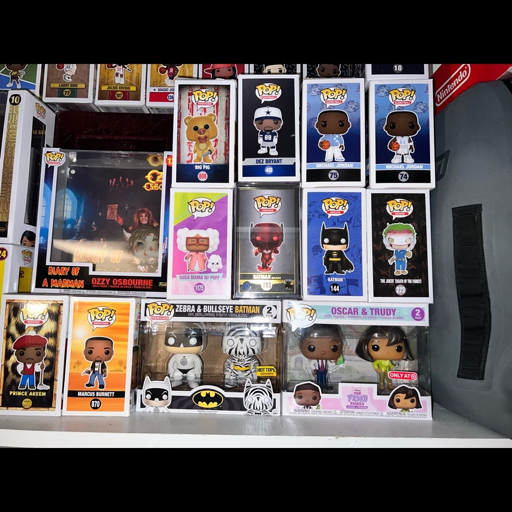 Funko pops - Picture 2 of 5